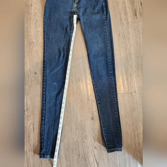 Women's Levi's® 535™ Super Skinny Jeans Size 1LC - Picture 5 of 14